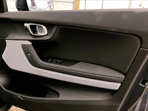 Used 2022 Polestar Polestar 2 image 23