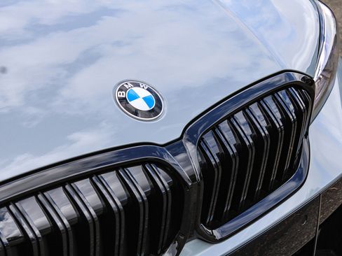 New 2026 BMW 330i Sedan w/ M Sport Package RWD image 8
