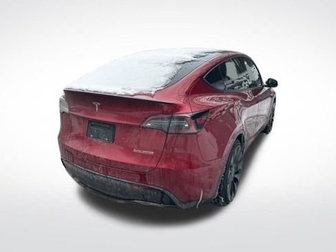 Used 2024 Tesla Model Y Performance image 5