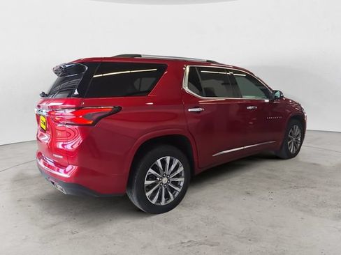 Used 2023 Chevrolet Traverse Premier w/ LPO, Floor Liner Package AWD/4WD image 5