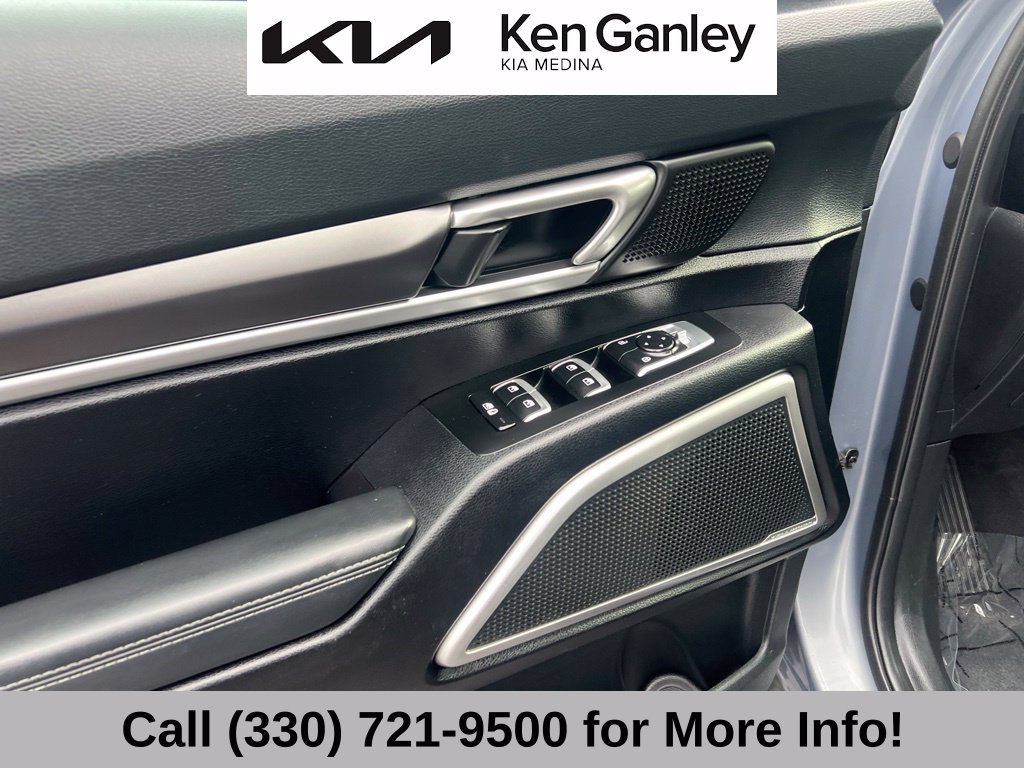 Used 2024 Kia Telluride LX FWD image 25