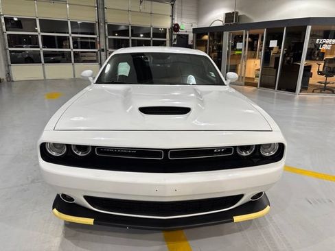 Used 2022 Dodge Challenger GT AWD/4WD image 2
