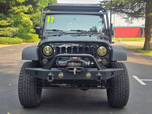 Used 2017 Jeep Wrangler Unlimited Sport w/ Quick Order Package 24S AWD/4WD image 9