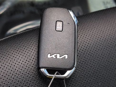 Used 2025 Kia Sportage SX FWD image 30