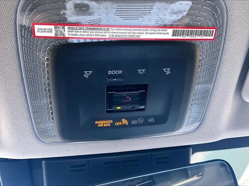 Certified 2025 Toyota Prius XLE FWD image 35