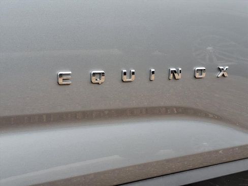 Used 2025 Chevrolet Equinox LT image 10