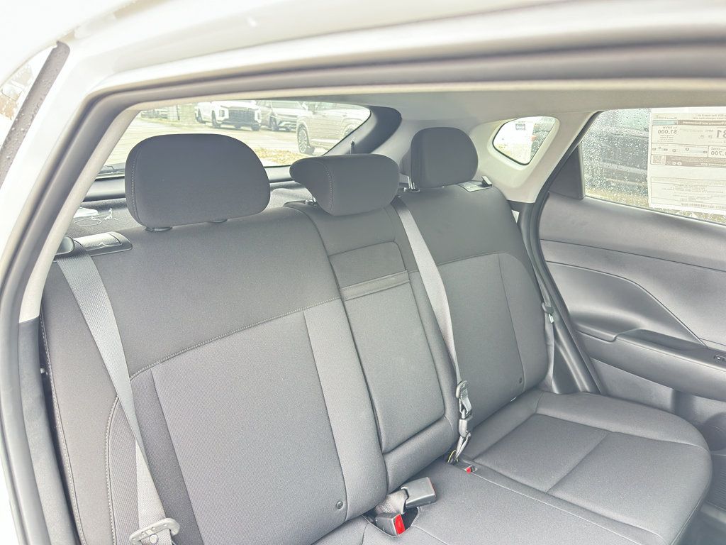 Used 2025 Hyundai Kona SEL FWD image 33