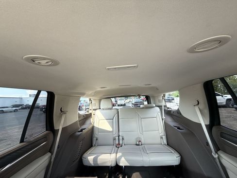 Certified 2023 GMC Yukon Denali image 28