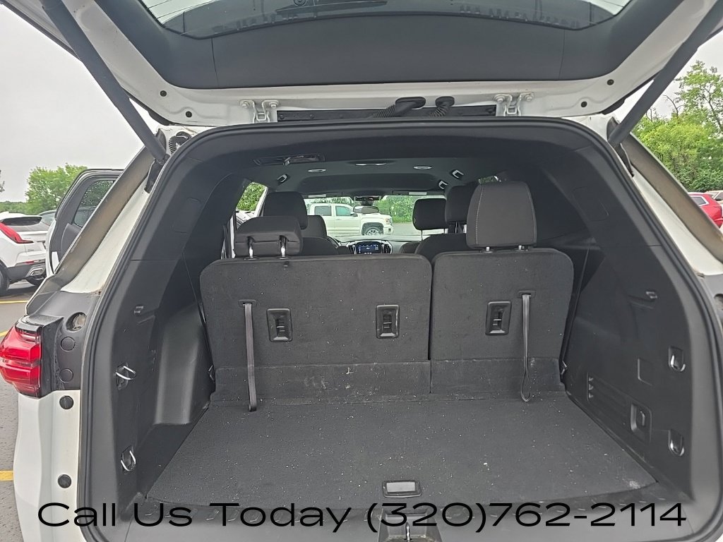Used 2023 Chevrolet Traverse LT w/ LPO, Floor Liner Package AWD/4WD image 19