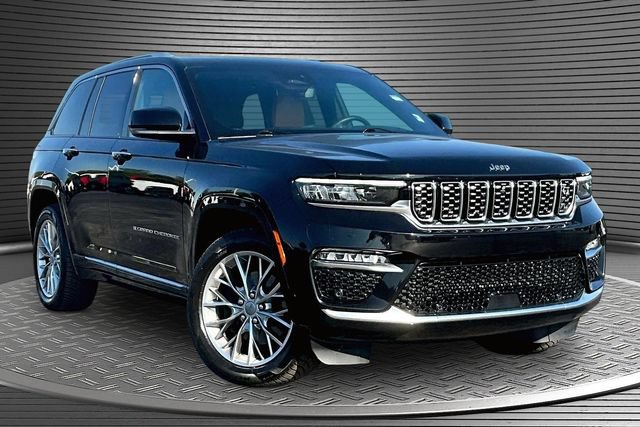 Used 2022 Jeep Grand Cherokee Summit w/ Adv Protech Group IV AWD/4WD image 3
