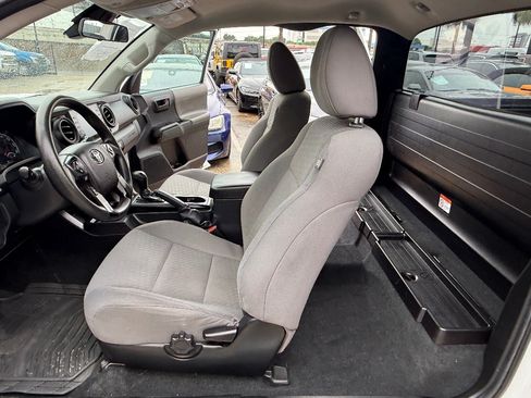 Used 2022 Toyota Tacoma SR RWD image 16