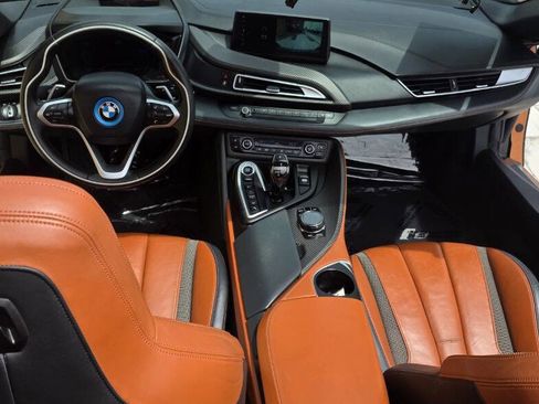 Used 2019 BMW i8 Roadster AWD/4WD image 32