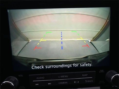 Certified 2024 Nissan Frontier PRO-4X w/ Technology Package image 6