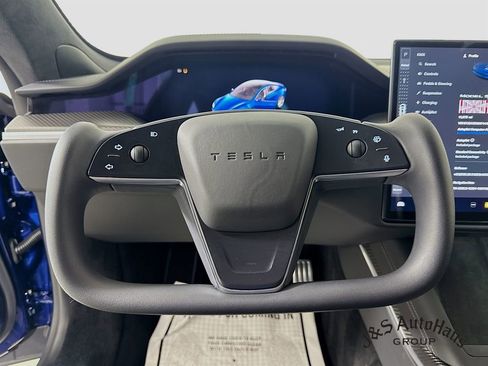 Used 2021 Tesla Model S Plaid image 12