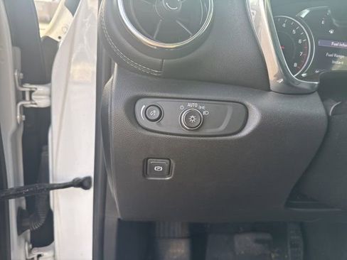 Used 2023 Chevrolet Blazer LT image 23