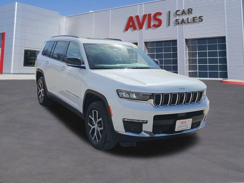 Used 2024 Jeep Grand Cherokee L Limited w/ Luxury Tech Group II image 9