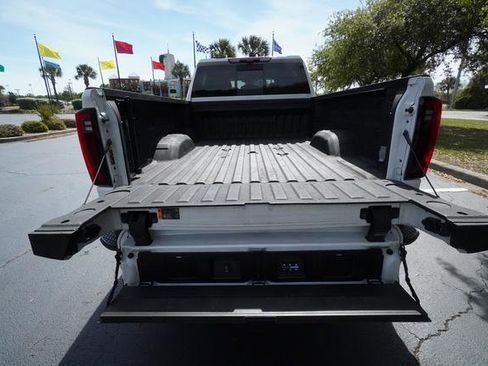 Used 2024 GMC Sierra 2500 Denali Ultimate w/ Max Trailering Package AWD/4WD image 12