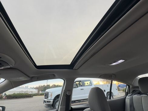 Used 2023 Subaru Legacy Premium image 23