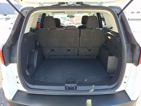 Used 2019 Ford Escape SE image 29