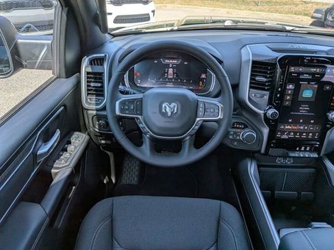New 2026 RAM 1500 Big Horn AWD/4WD image 16