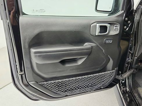 Used 2021 Jeep Wrangler Sport image 10