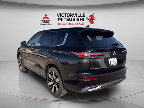 New 2026 Mitsubishi Outlander SE FWD image 5