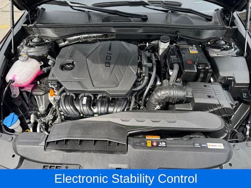 Used 2025 Hyundai Sonata SE FWD image 11