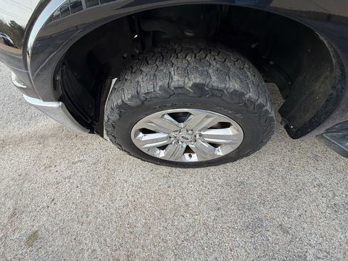 Used 2019 Ford F150 Lariat image 12