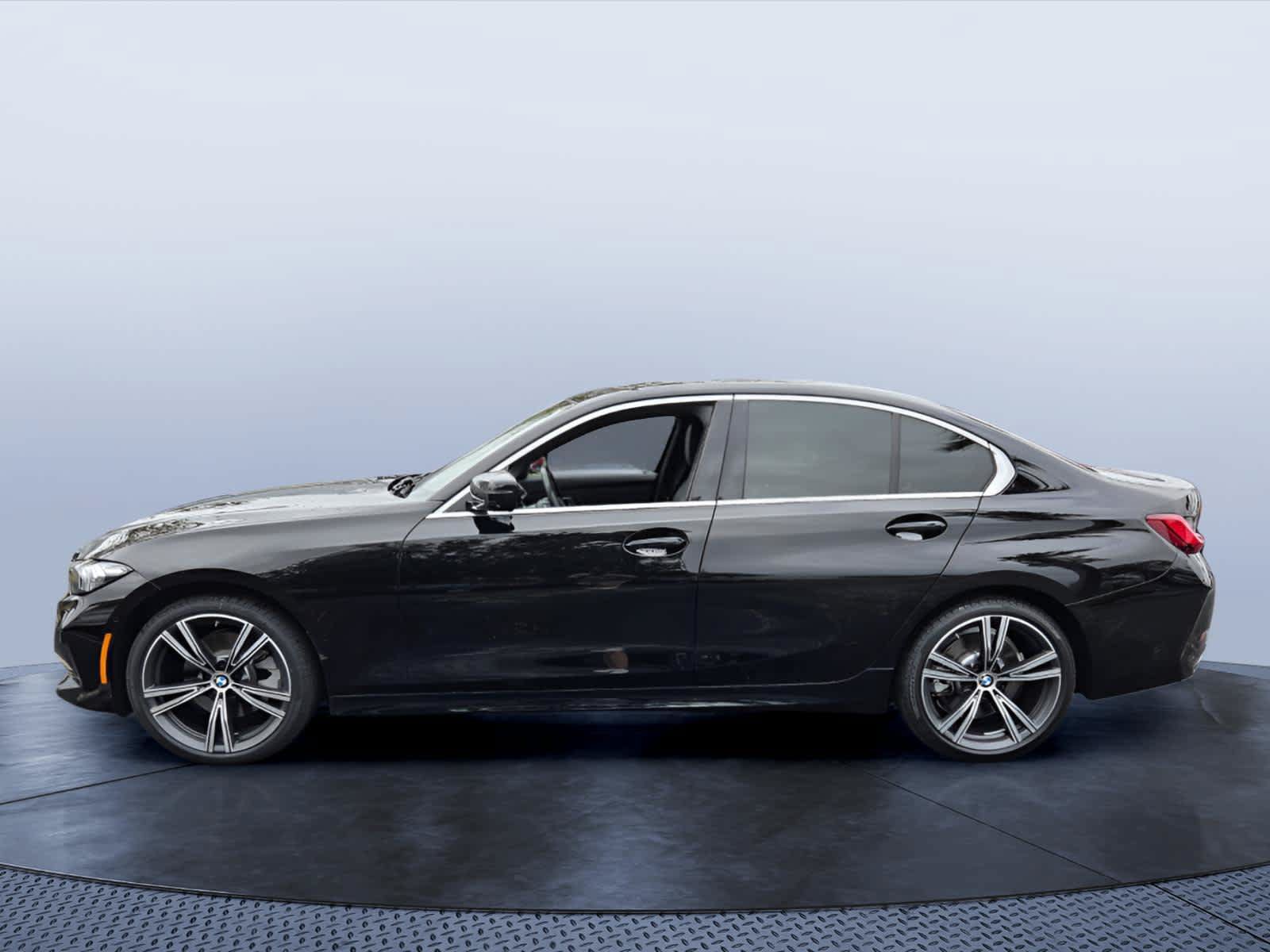 Used 2024 BMW 330i Sedan w/ Premium Package RWD image 6