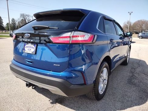 Used 2024 Ford Edge SEL w/ Convenience Package image 5