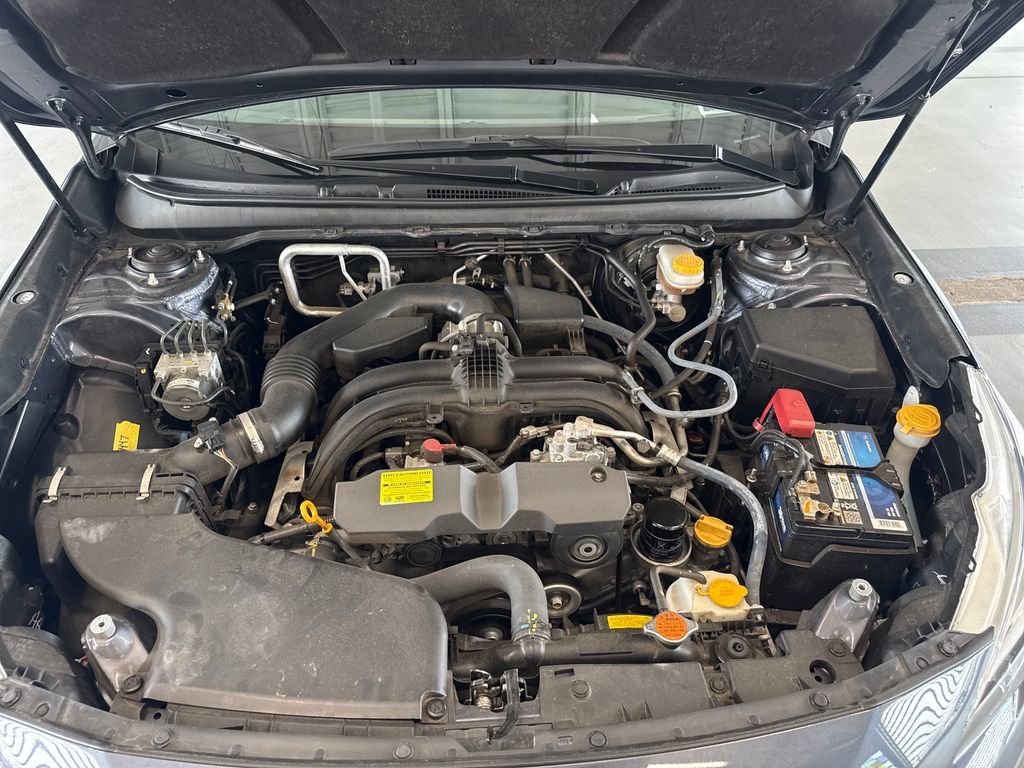 Used 2017 Subaru Outback 2.5i Limited AWD/4WD image 6