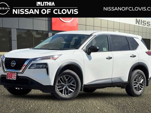 Used 2021 Nissan Rogue S image 1