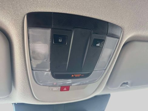 Used 2023 Kia Niro EX FWD image 28