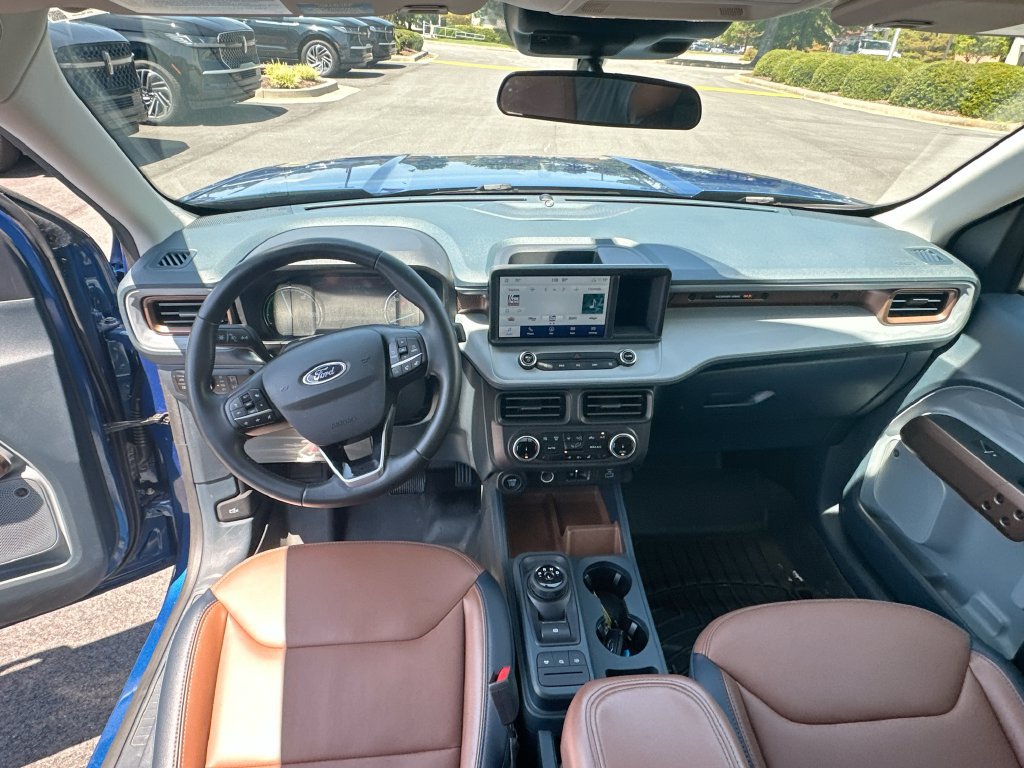 Used 2024 Ford Maverick Lariat FWD image 3