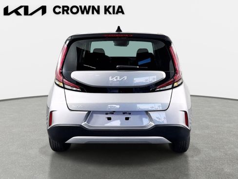 Certified 2025 Kia Soul LX w/ LX Technology Package FWD image 6