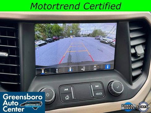 Used 2022 GMC Acadia Denali w/ Denali Technology Package AWD/4WD image 13