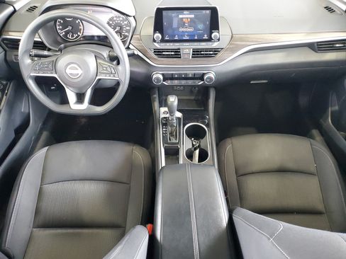 Used 2023 Nissan Altima 2.5 SV FWD image 11