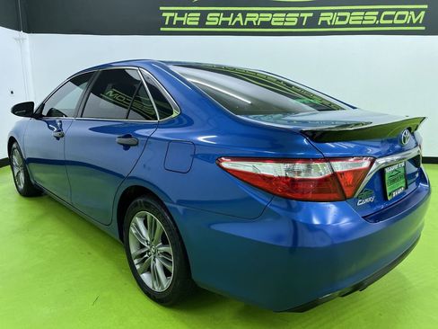 Used 2017 Toyota Camry SE FWD image 7