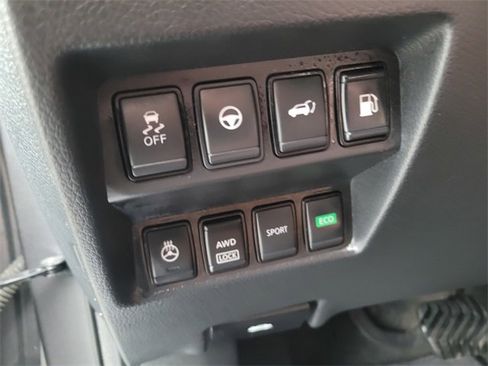 Used 2019 Nissan Rogue SL w/ Premium Package image 19