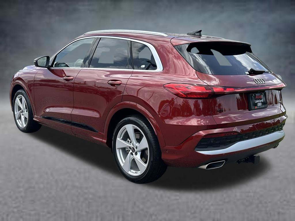 Certified 2025 Audi Q5 Prestige AWD/4WD image 3