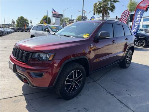 Used 2020 Jeep Grand Cherokee Trailhawk AWD/4WD image 9