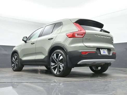 Used 2025 Volvo XC40 B5 Ultra w/ Climate Package AWD/4WD image 16