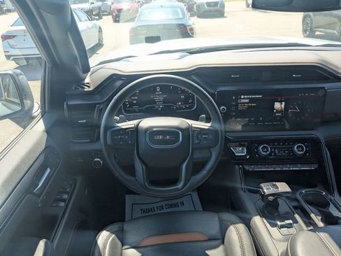 Used 2025 GMC Sierra 1500 AT4 AWD/4WD image 29