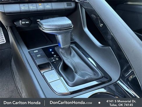 Used 2025 Hyundai Elantra SEL image 19