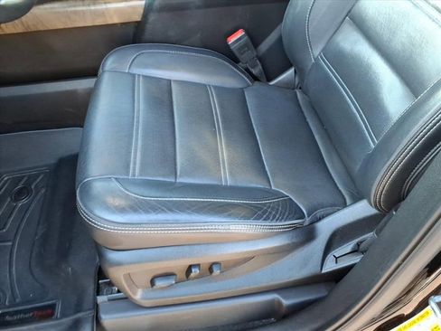 Used 2018 GMC Yukon XL Denali w/ Open Road Package image 25