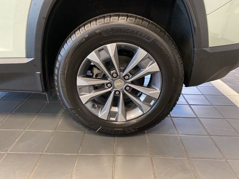 New 2026 Chevrolet Equinox LT w/ Convenience Package II image 10