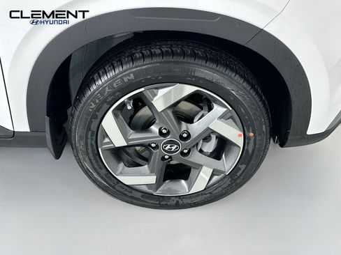 New 2026 Hyundai Venue SEL image 32