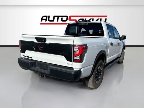 Used 2023 Nissan Titan PRO-4X w/ Pro-4x Convenience Package AWD/4WD image 7