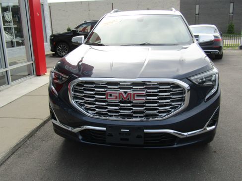 Used 2019 GMC Terrain Denali AWD/4WD image 3