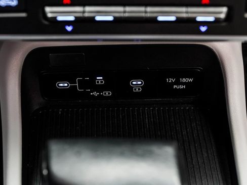 Used 2025 Hyundai Kona SEL image 21